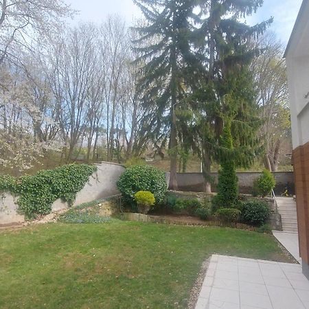 Villa Dom Na Cervenej Vezi Banka Exterior foto